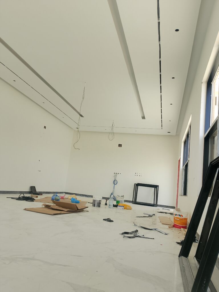 لماذا أحتاج لمقاول ترميم ودهانات بالرياض؟