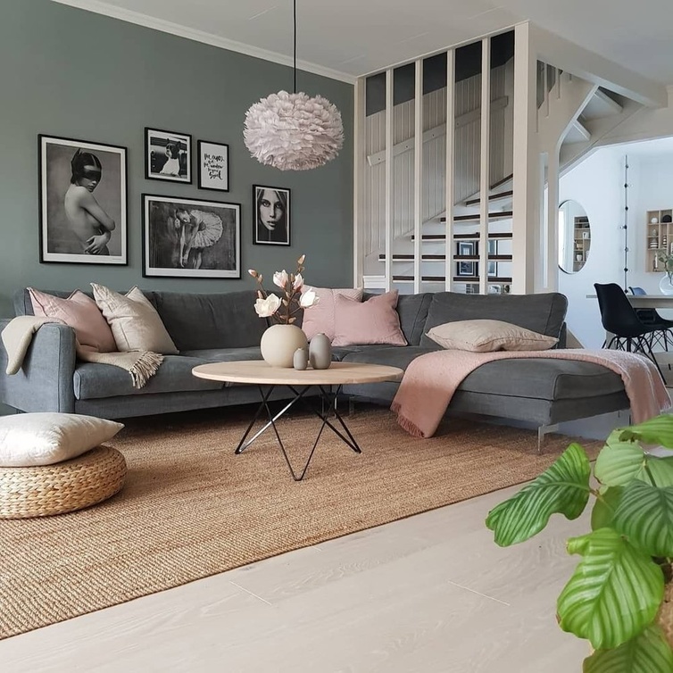 ديكور شقق صغيرة
ديكور شقق صغيرة في الرياض بألوان فاتحة

تصميم داخلي لشقة صغيرة حديثة

استغلال المساحات الصغيرة بذكاء

دهانات شقق بالرياض تعطي اتساع بصري